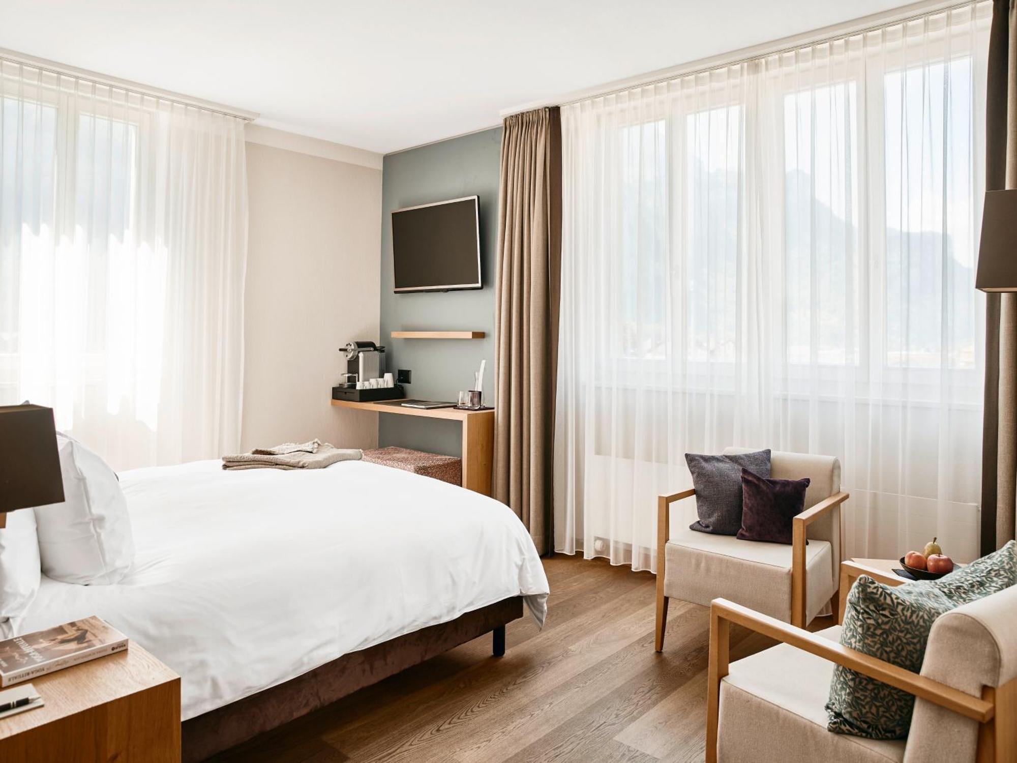 Victoria Hotel