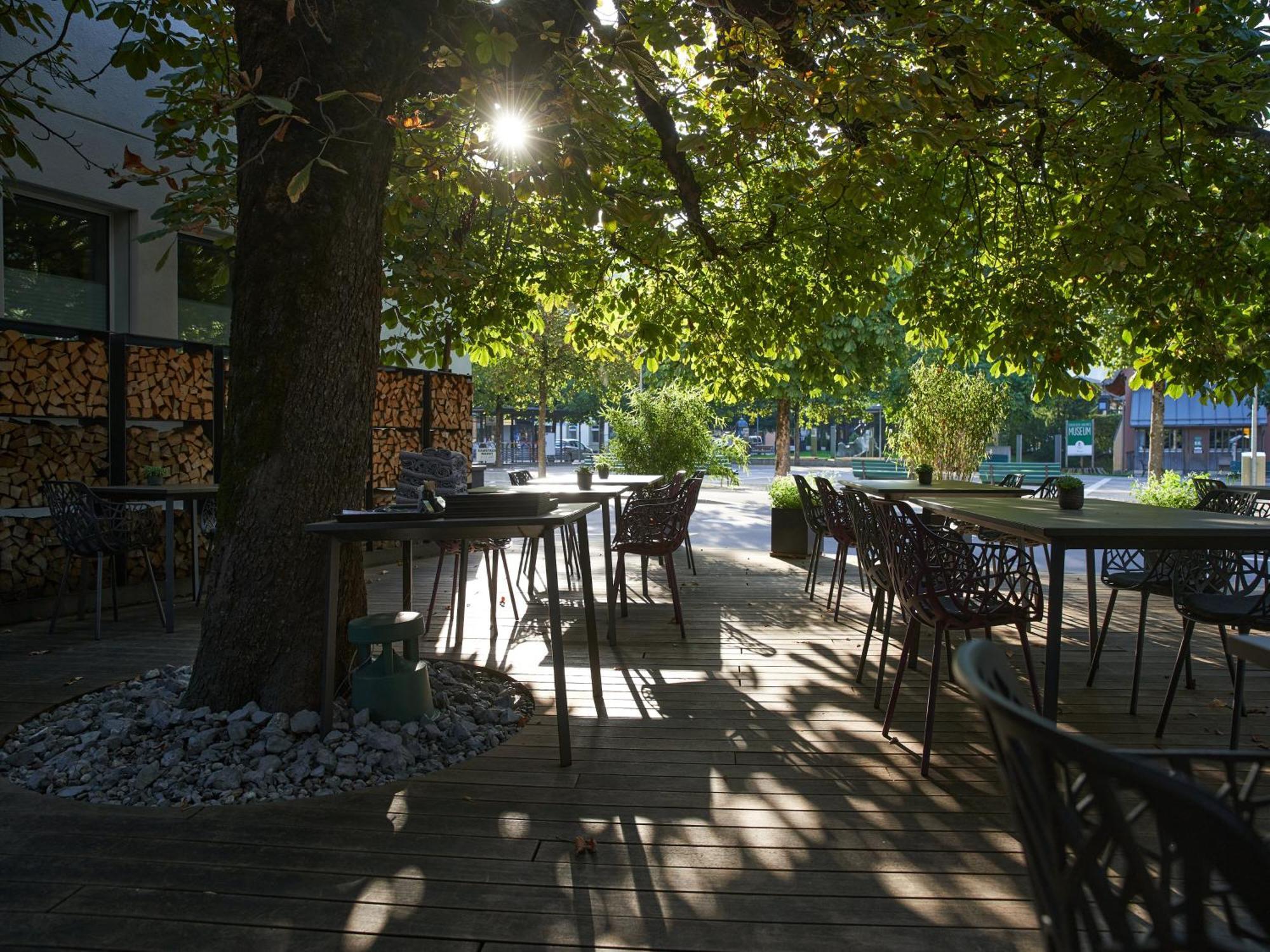 Victoria - Alpine Boutique & Fine Dining